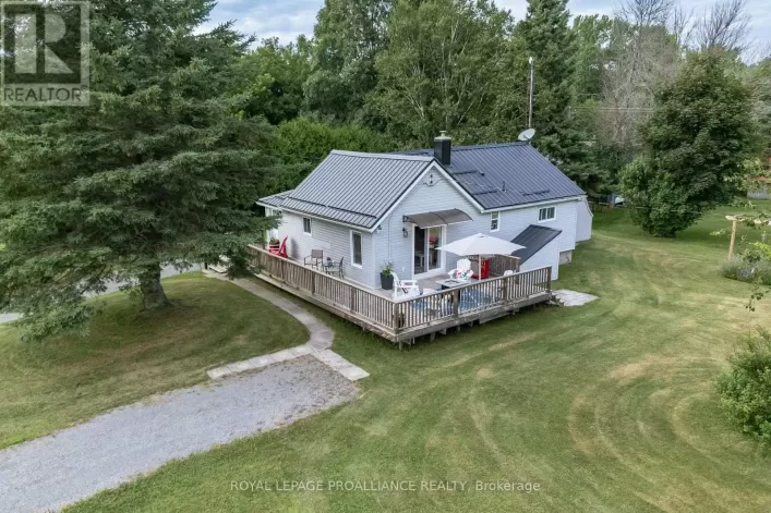 3191 COUNTY RD 10, Prince Edward County