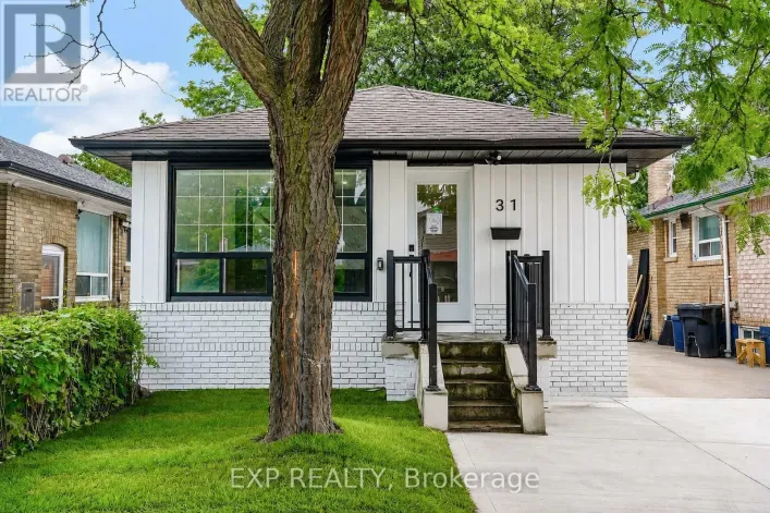31A LAUREL AVENUE, Toronto