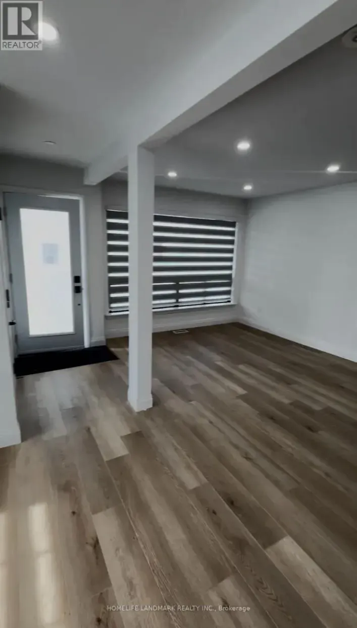 31A (MAIN FLOOR) LAUREL AVENUE, Toronto