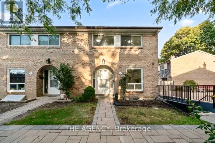 32 - 1 WOOTTEN WAY S, Markham