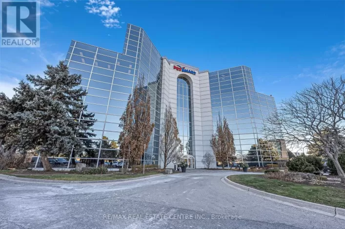 32 - 1100 BURLOAK DRIVE, Burlington
