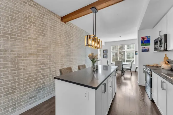 32 18681 68 AVENUE, Surrey