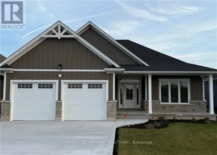 32 - 222 SCHOONER DRIVE, Norfolk