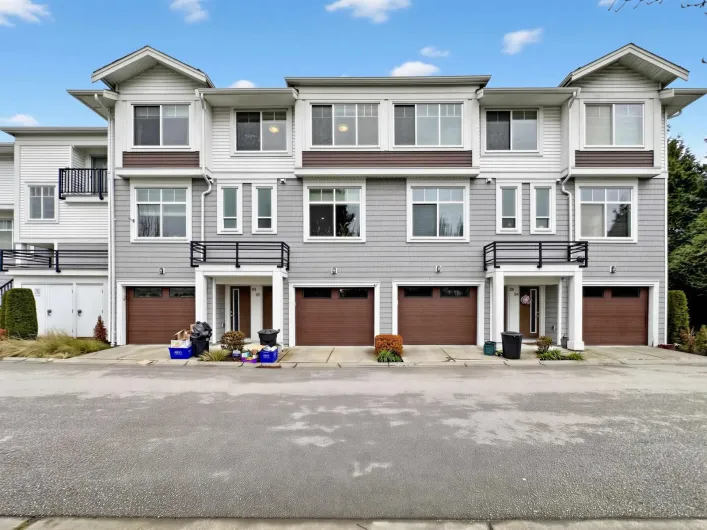 32 2528 156 STREET, Surrey