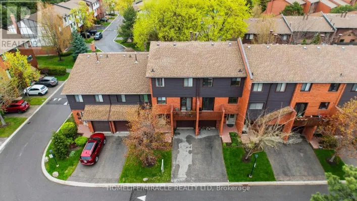 32 - 4165 FIELDGATE DRIVE, Mississauga