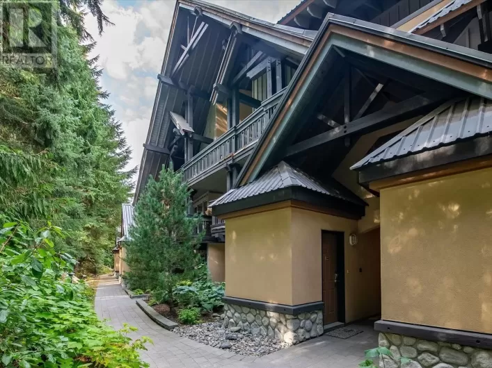 32 4335 NORTHLANDS BOULEVARD, Whistler