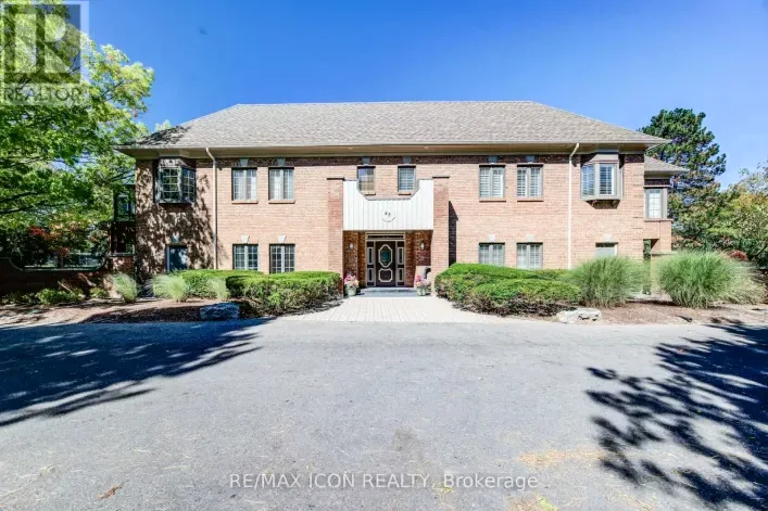 32 - 45 BLUE SPRINGS DRIVE, Waterloo