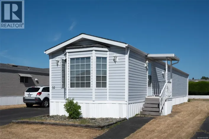 32 450 Stanford Ave E, Parksville