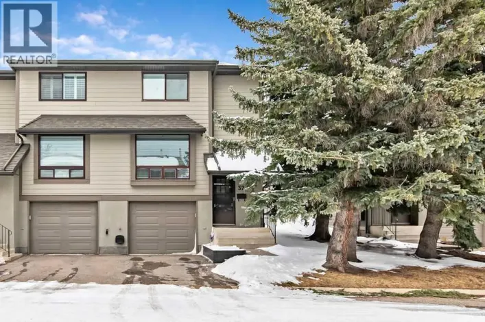 32, 5019 46 Avenue SW, Calgary