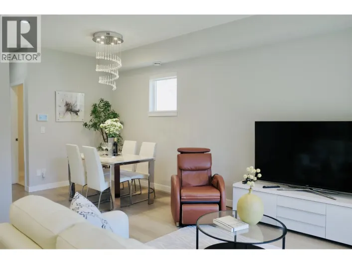 32 7180 LECHOW STREET, Richmond