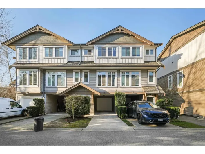 32 8250 209B STREET, Langley