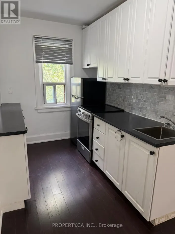 32 - 849 BROADVIEW AVENUE E, Toronto