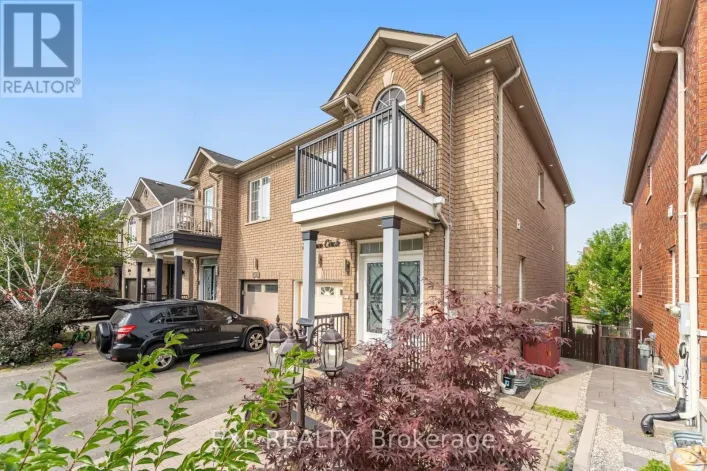 32 ARCO CIRCLE, Vaughan