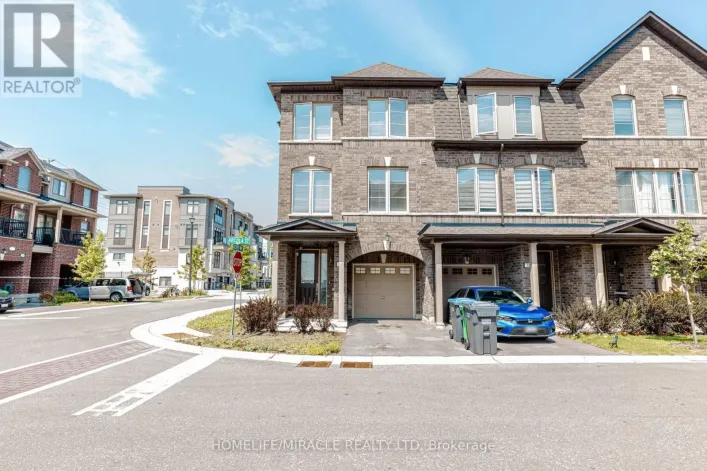 32 ARCOLA STREET, Brampton