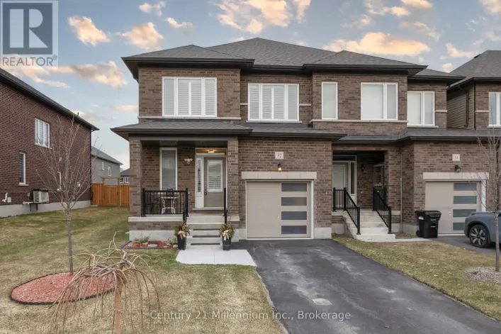 32 AUTUMN DRIVE, Wasaga Beach