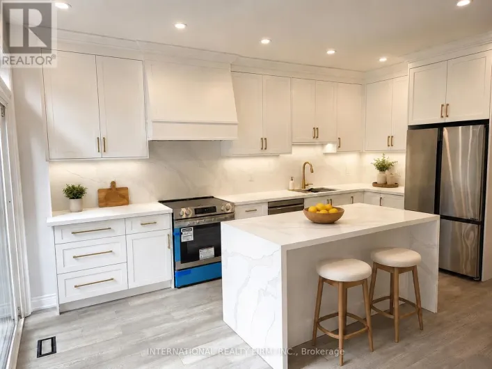 32 BEL CANTO CRESCENT, Richmond Hill