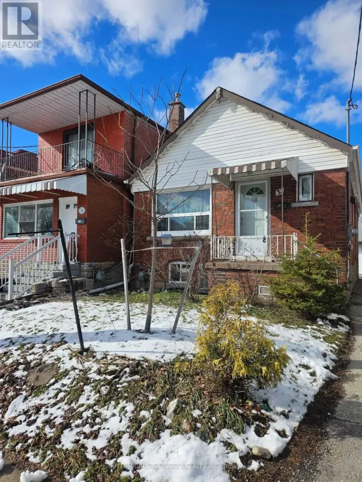 32 BELGRAVIA AVENUE, Toronto