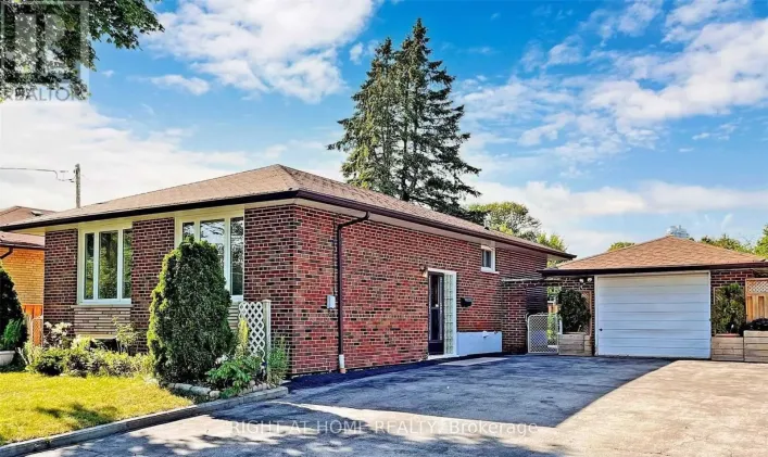 32 BRIMORTON DRIVE, Toronto