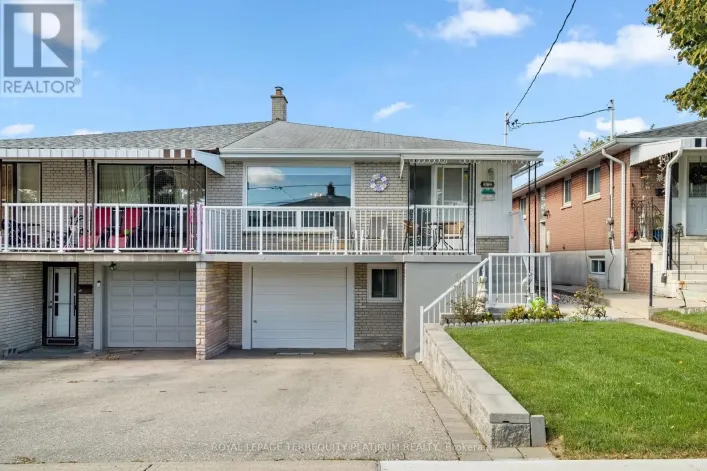 32 BUCKLAND ROAD, Toronto