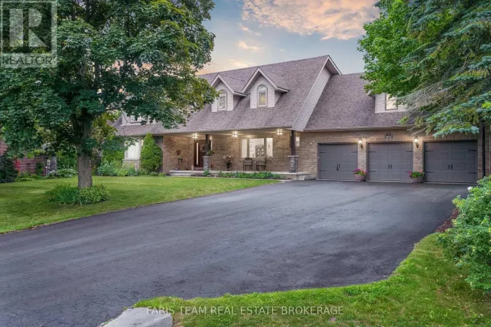 32 CAIRNS BOULEVARD, Springwater