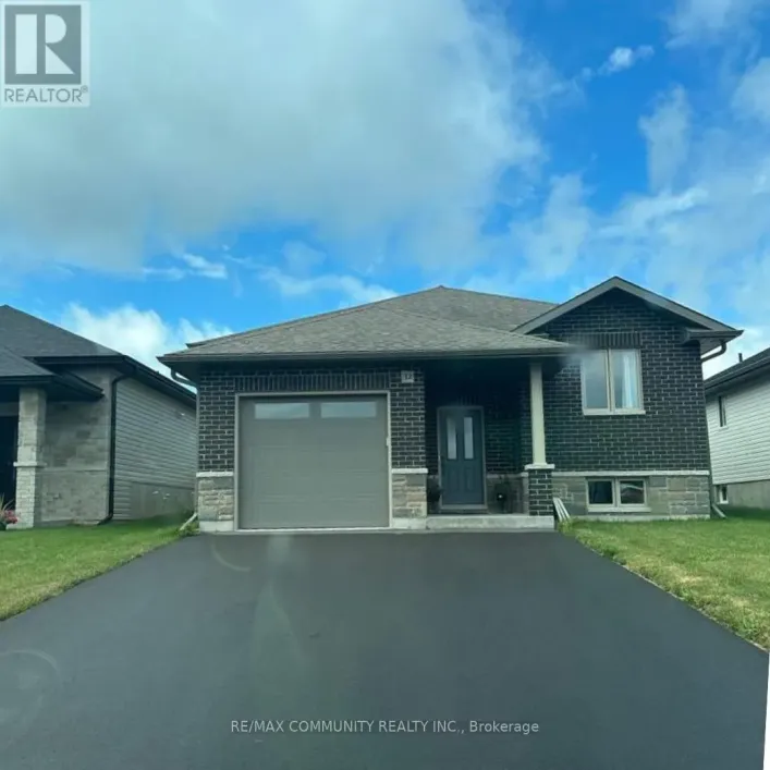 32 CATTAIL CRESCENT, Quinte West