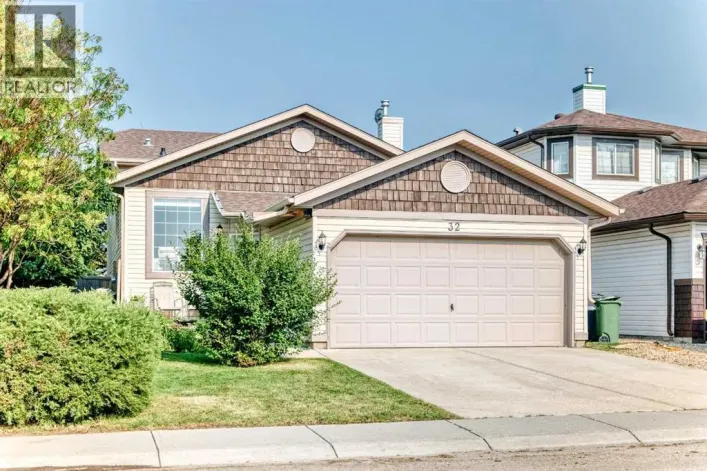 32 CIMARRON MEADOWS Way, Okotoks
