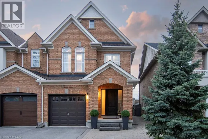 32 CRESTBANK Court, Vaughan