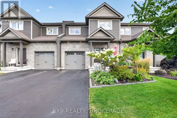 32 CURTIS STREET, Prince Edward County