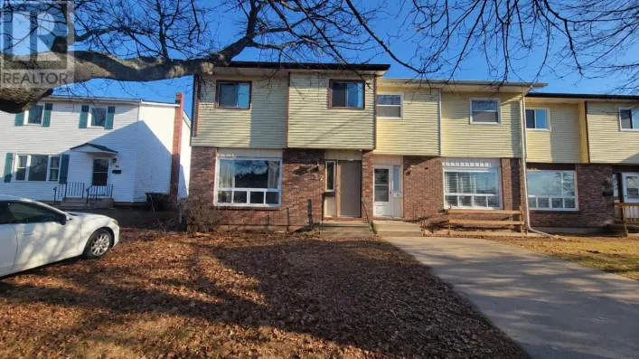 32 DAWSON Court, Charlottetown