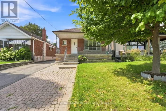 32 DENVALE ROAD, Toronto