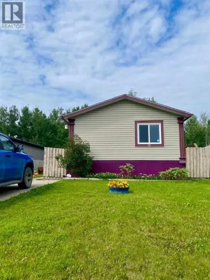32 Dragonfly Crescent, High Level