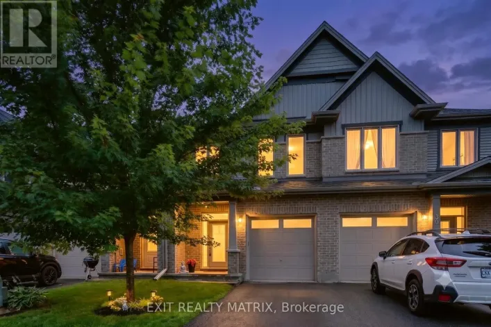 32 DUNCANVILLE STREET, Russell