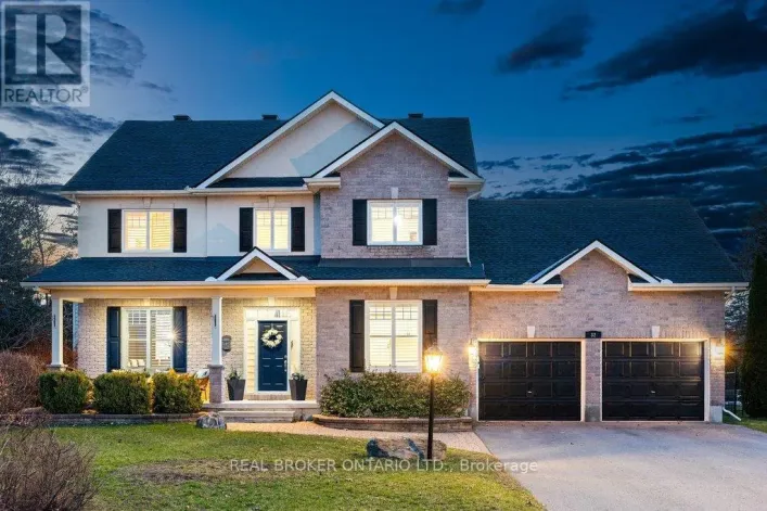 32 FELDSPAR CRESCENT, Ottawa