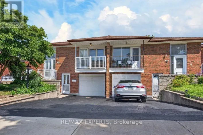 32 FIRENZA DRIVE, Toronto