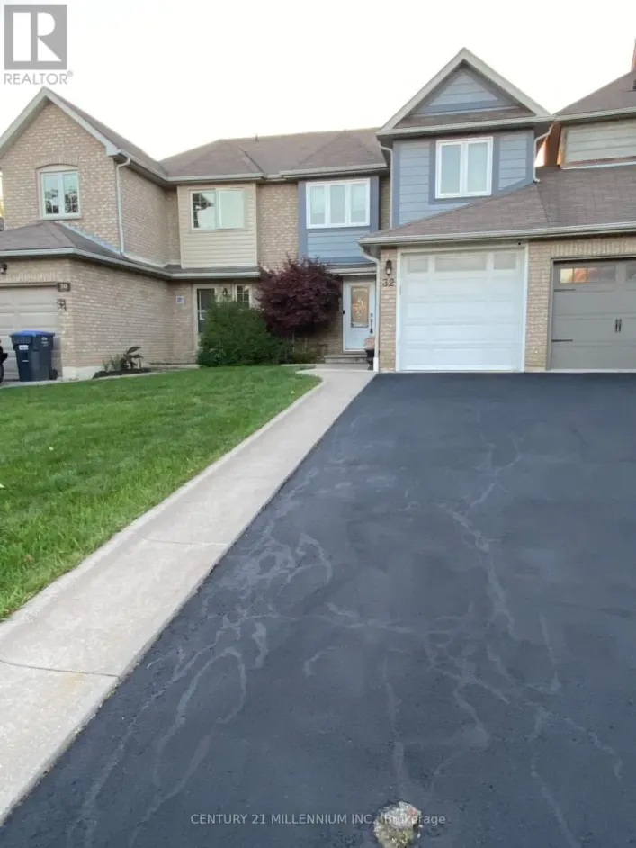 32 GARDENIA WAY, Caledon