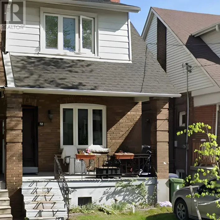 32 GLEBEHOLME BOULEVARD, Toronto