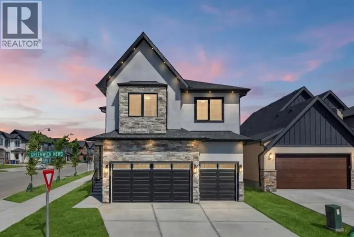 32 Greenwich Mews NW, Calgary