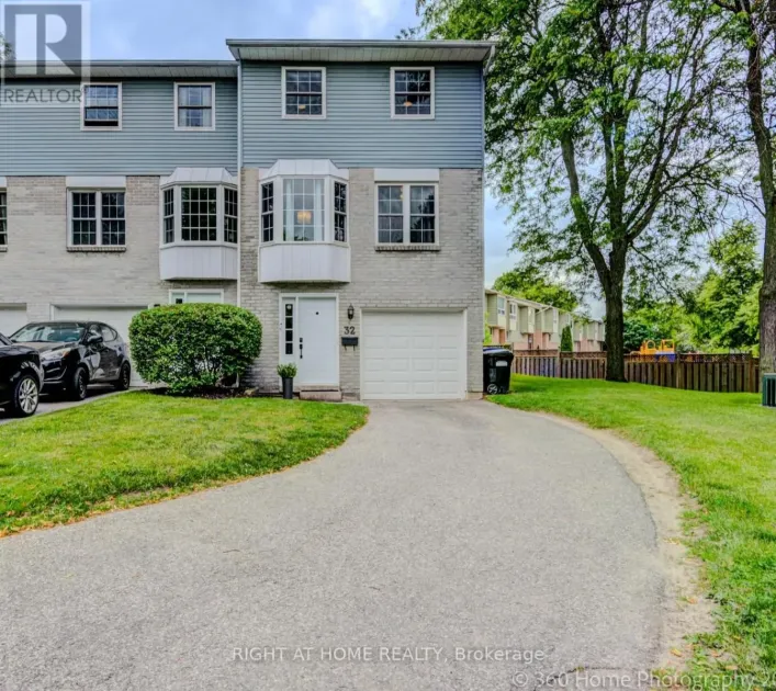 32 HARMONY CIRCLE, Bradford West Gwillimbury