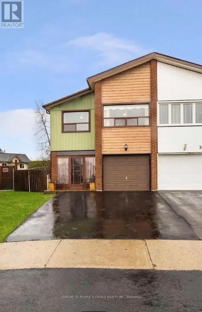 32 HORNE DRIVE, Brampton