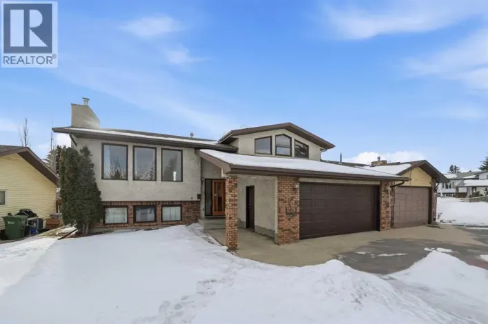 32 Huget Crescent, Red Deer