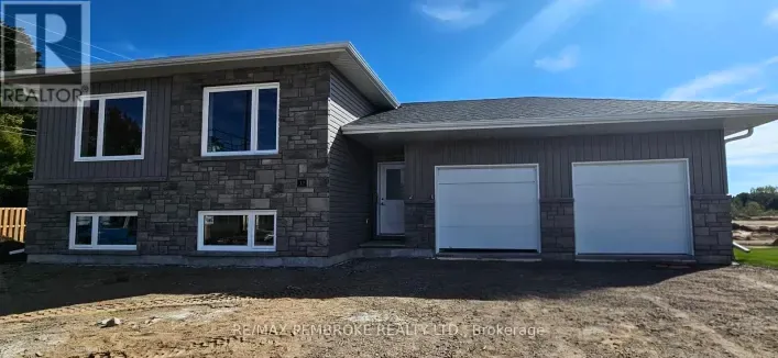 32 JADE AVENUE, Petawawa