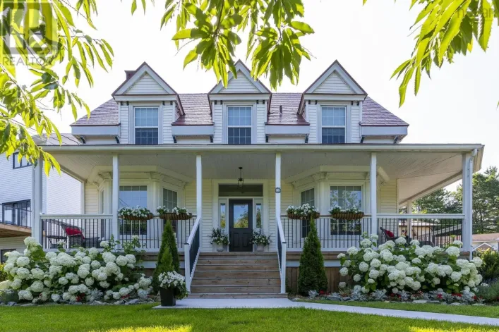 32 Joaquina Court, Dartmouth