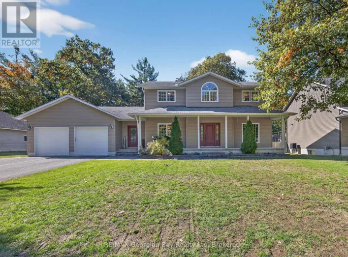 32 JOHNSTON STREET, Tiny