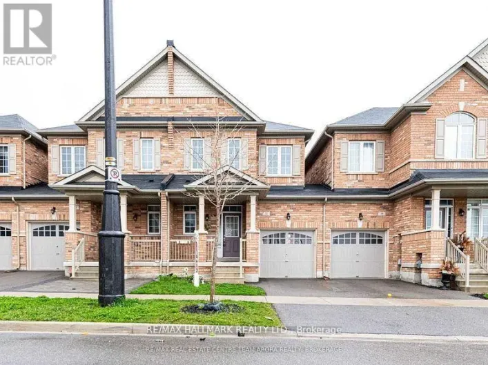 32 KEMPENFELT TRAIL, Brampton