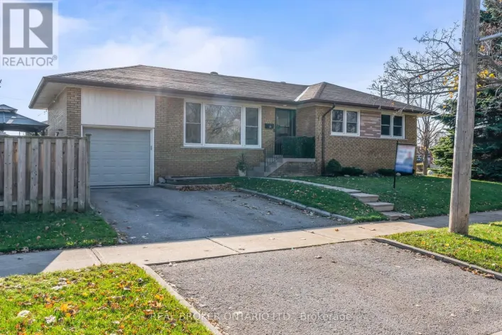 32 KIM COURT, Toronto