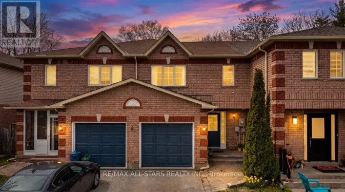 32 LANCASTER COURT, Georgina
