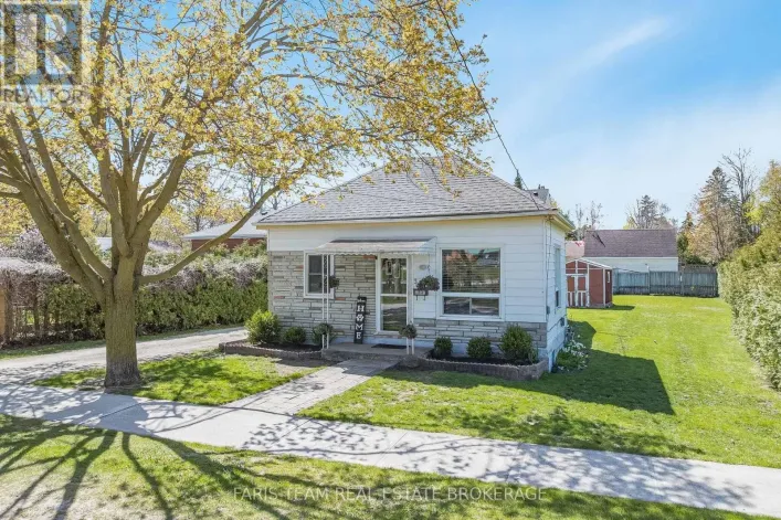 32 LORNE AVENUE, Collingwood