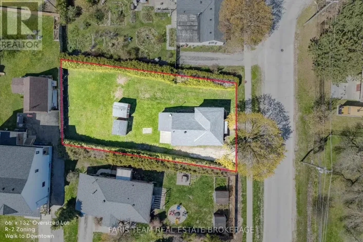 32 LORNE AVENUE, Collingwood