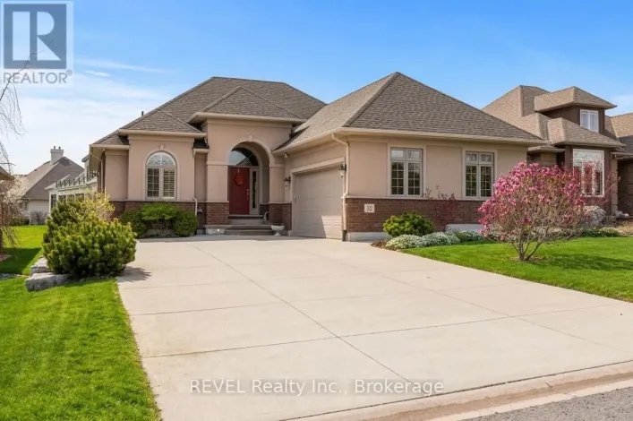 32 MAGNOLIA LANE, Welland