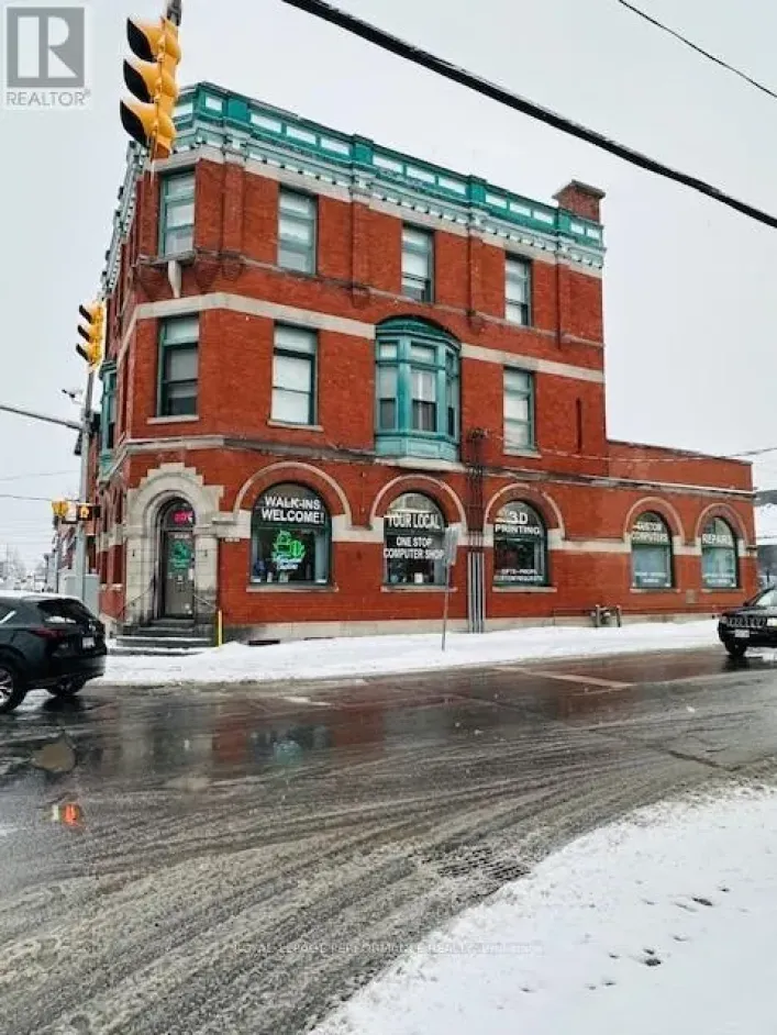 32 MAIN STREET N, North Glengarry